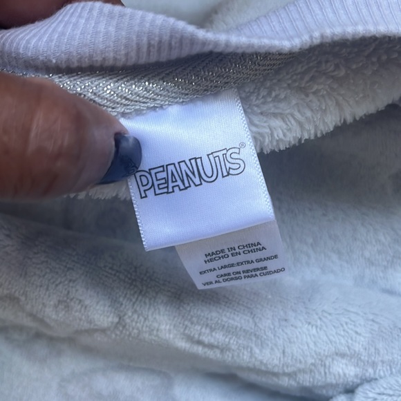 Peanuts 2 piece velour pajamas set - Picture 5 of 12